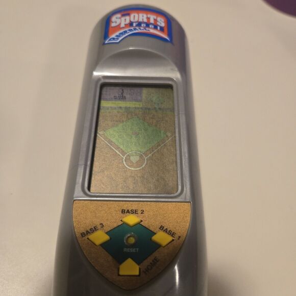 Vintage Tiger Electronics Baseball Game Toy 1998 In Working Condition - Picture 2 of 4